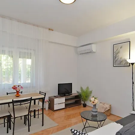 Appartement Silvio 1779 Banjole