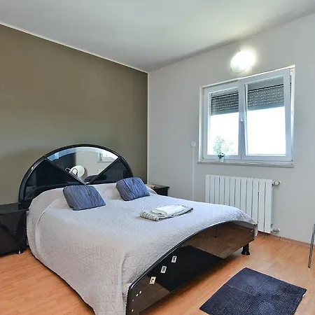 Silvio 1779 Apartmán