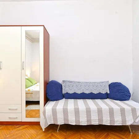 Apartment Silvio 1779 *