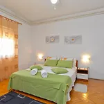 Apartamento Silvio 1779
