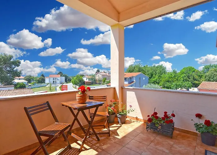 Silvio 1779 Apartman *