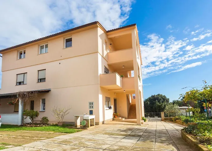 Apartman Silvio 1779 *